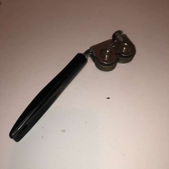 Vintage Echo Black plastic handle , knife sharpener, stainless steel. Used - Picture 1 of 5